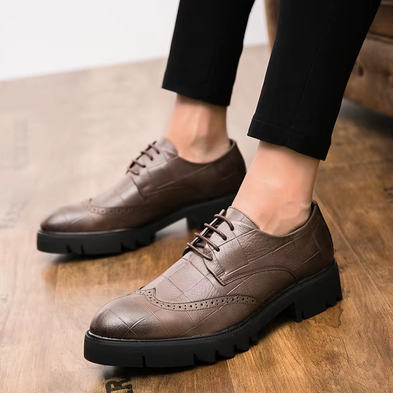 New Arrival Mens Casual Leather Shoes Thick Soled Formal Shoes Fashion Brogue Shoes Elegant Leisure Walk Oxford Male Shoes Adult